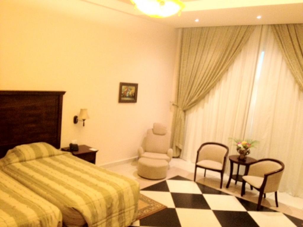 Atlantic Palace Hotel Pointe Noire Phòng bức ảnh